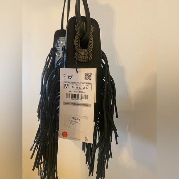 Leather fringed bucket bag - Picture 14 of 17